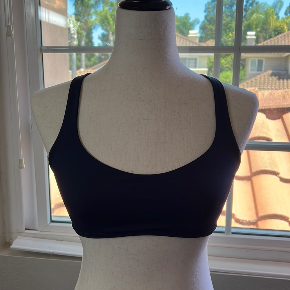 Lululemon free to be sports bra